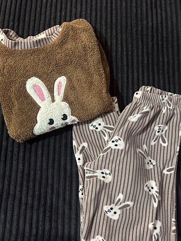 Yünlü pijama takımı