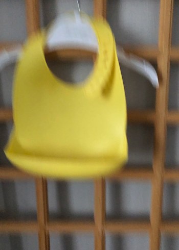 Sarı Baskılı Bebek Önlüğü2 - Görsel 2