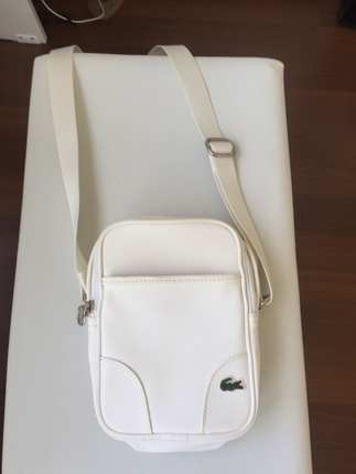 Lacoste beyaz çapraz askı çanta