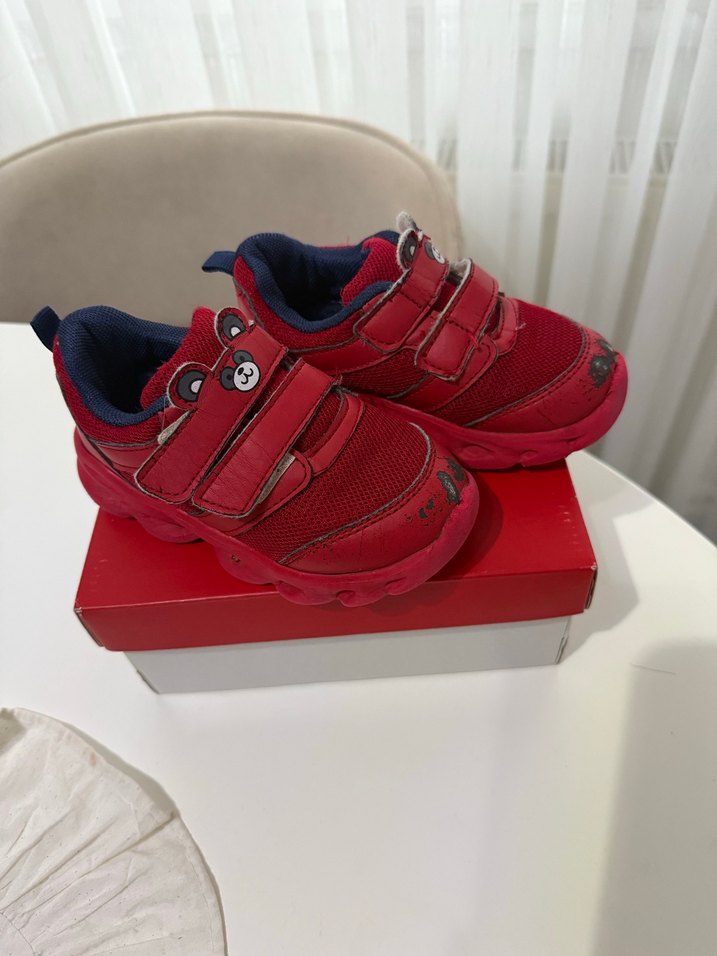 Erkek Çocuk Kırmızı Cırtlı Spor Ayakkabı - Görsel 2