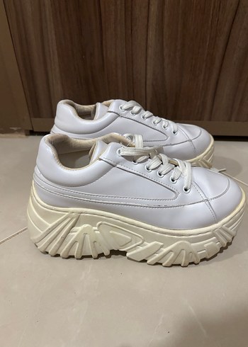 Beyaz Platform Topuklu Bağcıklı Spor Ayakkabı - Görsel 4