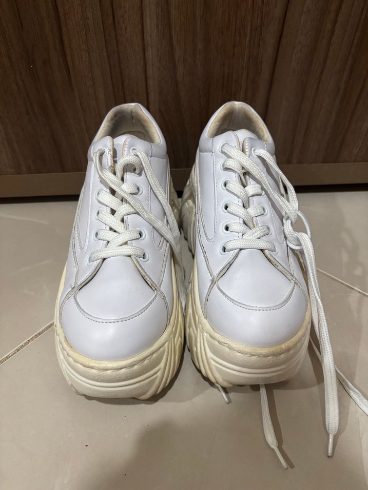 Beyaz Platform Topuklu Bağcıklı Spor Ayakkabı - Görsel 3