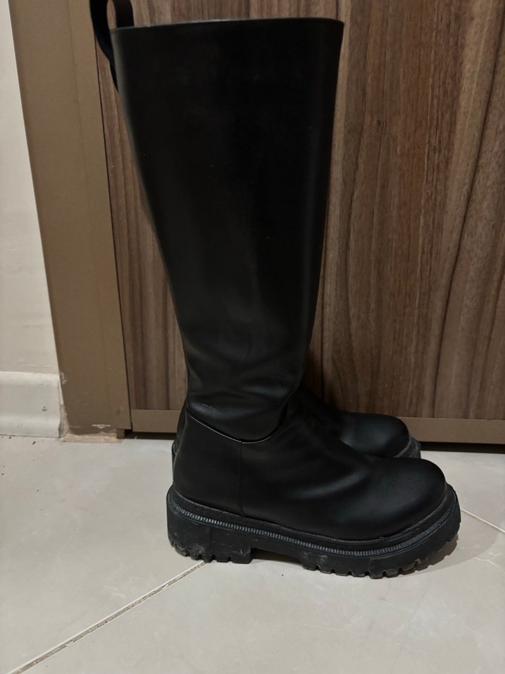 Bej,Siyah,Beyaz Kadın Diz Boyu Bot - Görsel 4