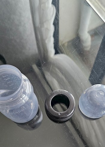 Siyah Bebek Biberonu Parçaları - Görsel 2