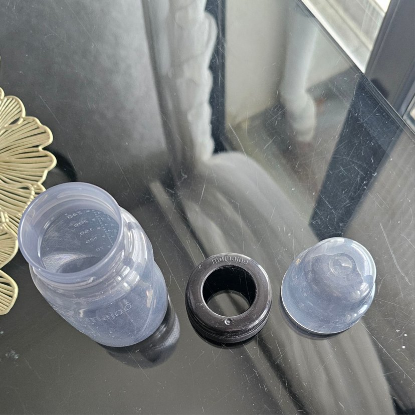 Siyah Bebek Biberonu Parçaları - Görsel 2