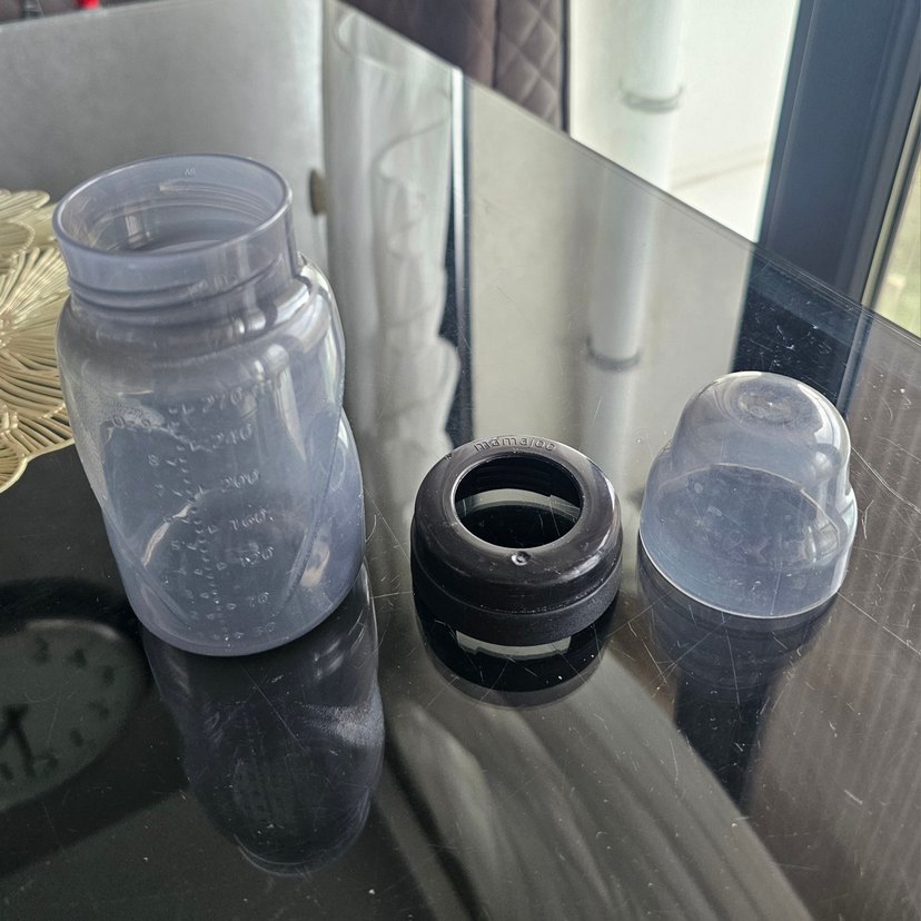 Siyah Bebek Biberonu Parçaları - Görsel 3