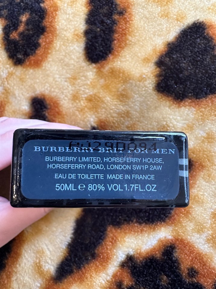 Burberry Parfüm Şişesi - Görsel 2