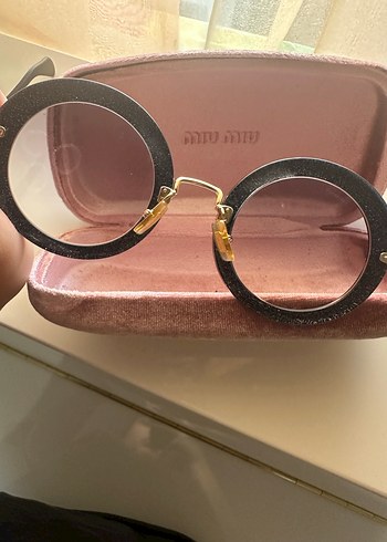 Miu Miu Gözlük - Görsel 3