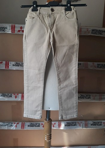 Düğmeli Bej Erkek Çocuk Denim Pantolon koyu ten rengi
