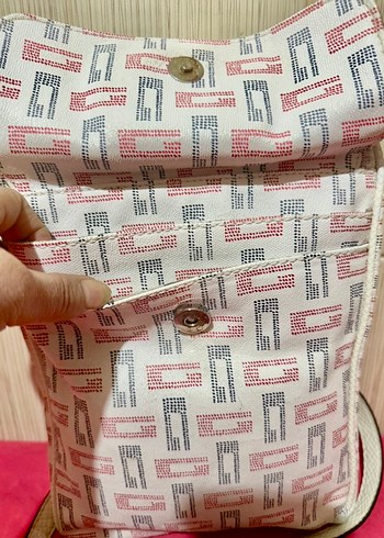 Guess crossbody - Görsel 3