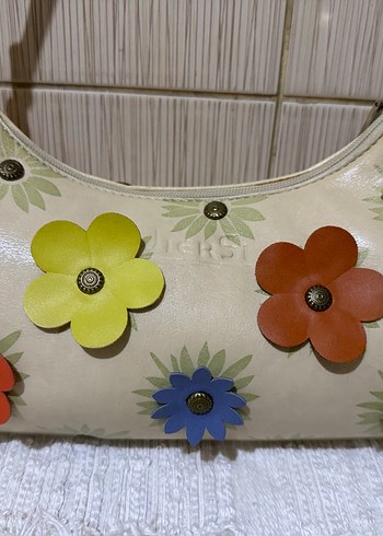 Bej Deri Çiçekli Boncuklu Kadın Çantası - Görsel 2