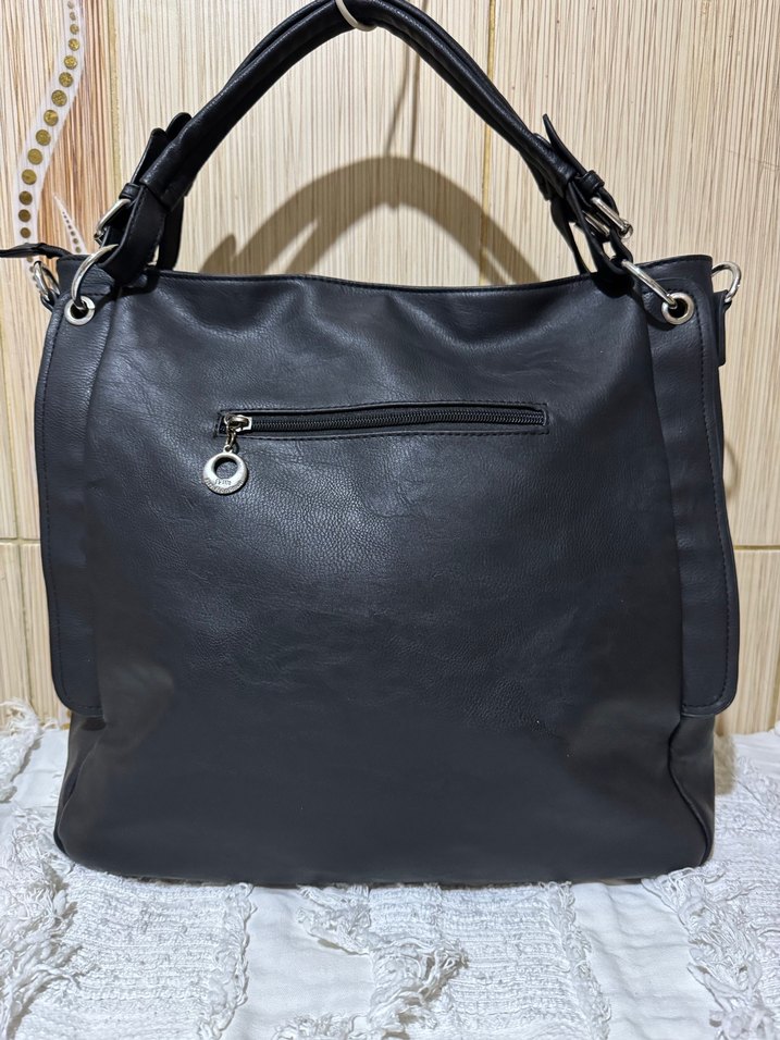 Siyah Deri Rock Punk Nakışlı Çanta - Görsel 4