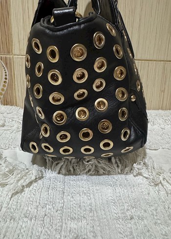 Siyah Deri Çivili Gotik Kadın Çantası - Görsel 3