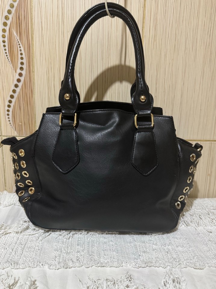 Siyah Deri Çivili Gotik Kadın Çantası - Görsel 4