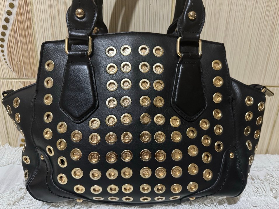 Siyah Deri Çivili Gotik Kadın Çantası - Görsel 2