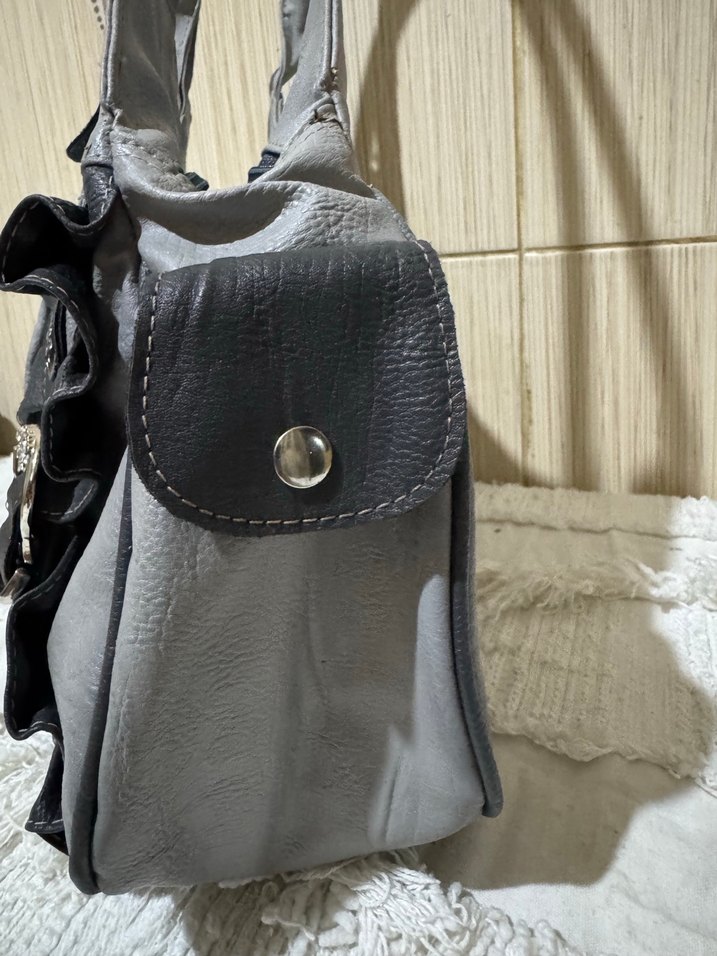 Tokalı Gri Deri Kadın Çanta - Görsel 3