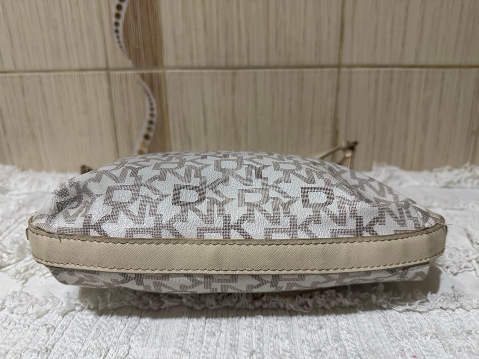 DKNY Vintage crossbody - Görsel 4