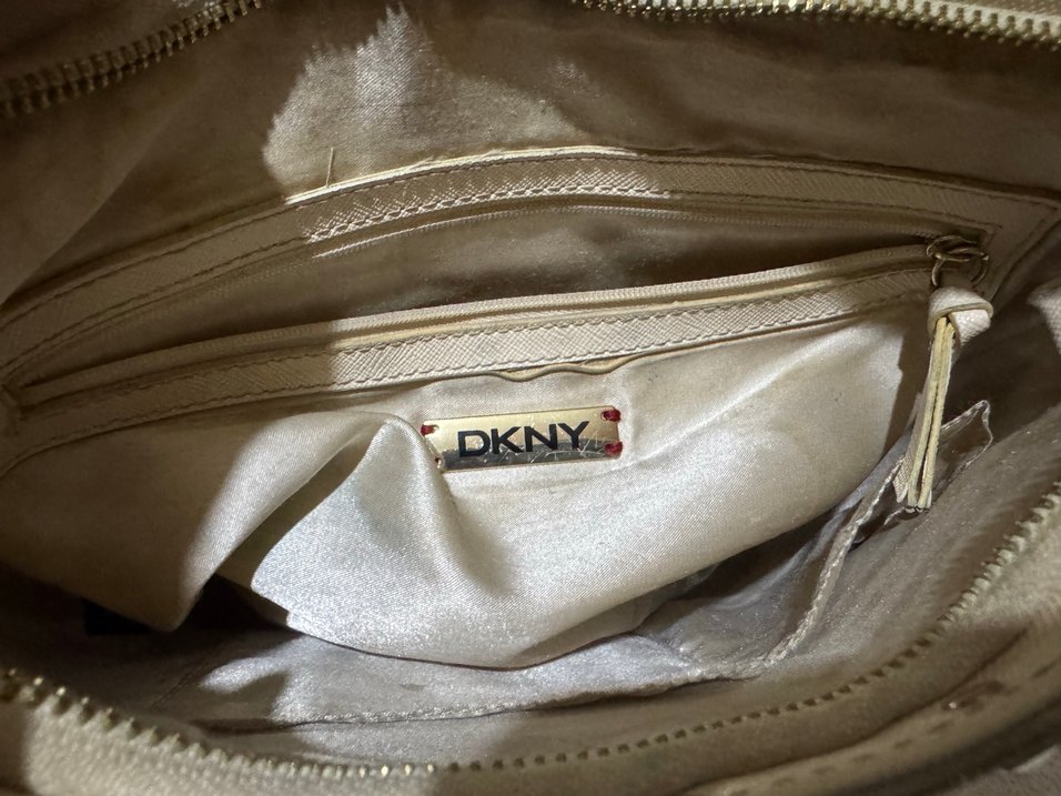DKNY Vintage crossbody - Görsel 5