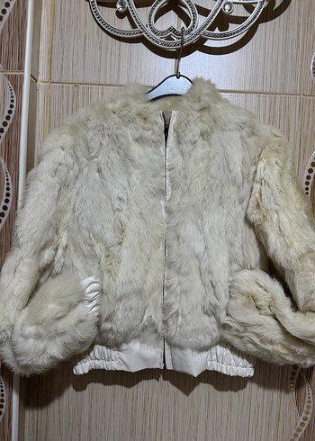 Kadın Beyaz Kürk Detaylı Midi Boy Mont - Görsel 3