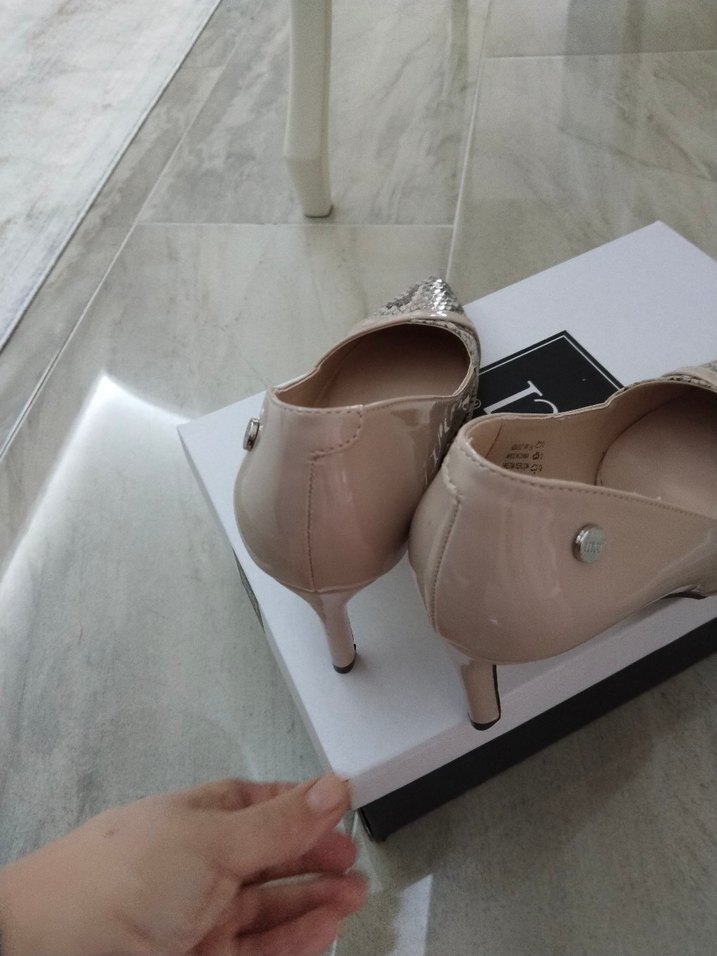 İnci Bej Yılan Desenli Stiletto Topuklu Kadın Ayakkabı - Görsel 3