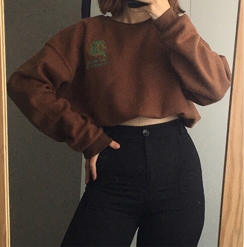 sweatshirt