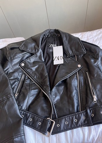 Zara Siyah Deri Biker Ceket