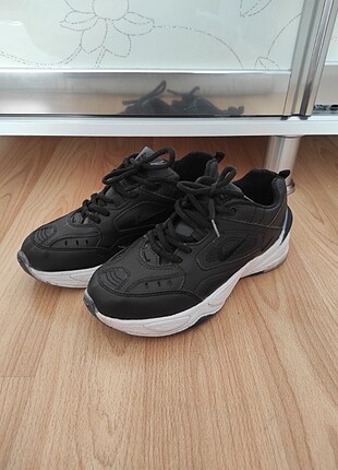 Nike spor ayakkabı 