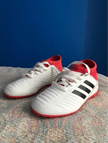 Çocuk halısaha ayakkabısı Adidas