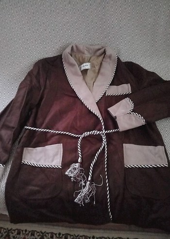 Kahverengi erkek sabah kiyafeti - Görsel 2