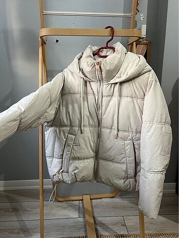 Zara krem rengi kısa mont