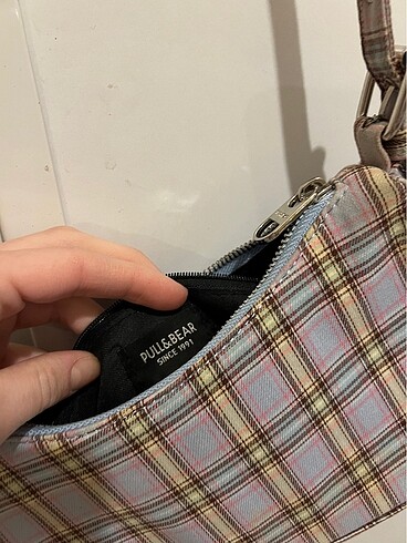 Beden Pull and bear kol çantası