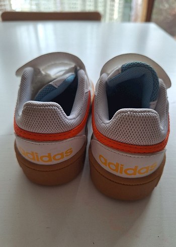 Adidas Erkek Çocuk Beyaz Cırtcırtlı Spor Ayakkabı