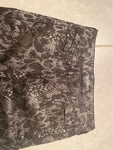 28 Beden NETWORK YILAN DESEN PANTALON