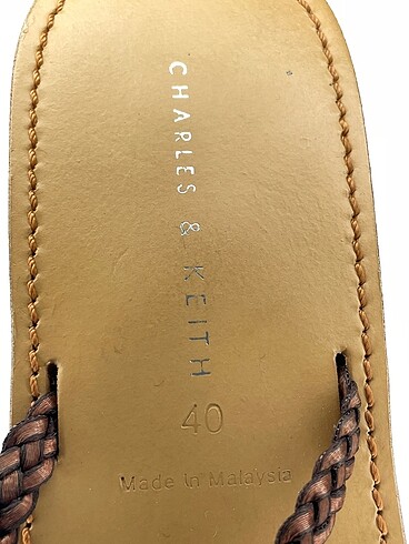 40 Beden çeşitli Renk Charles & Keith Terlik %70 İndirimli.