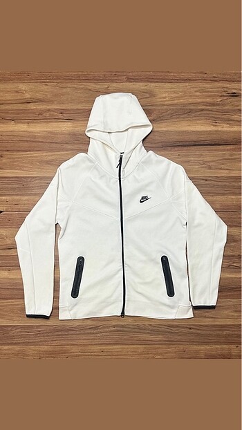 Nike tech fleece üst