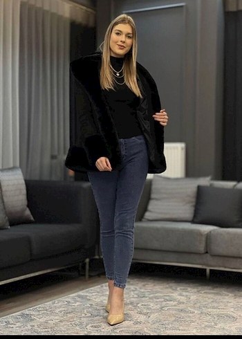 Siyah Midi Boy Kürk Detaylı Kadın Mont - Görsel 6