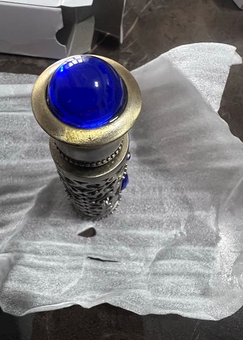  Beden Süslü Mavi Taşlı Kadın Parfüm Şişesi