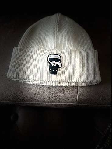Karl Lagerfeld Standart beden Unisex bere