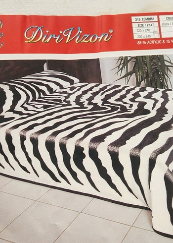 Beden siyah Renk Zebra Desenli battaniye