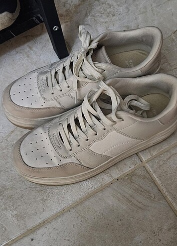 38 Beden Bershka sneaker
