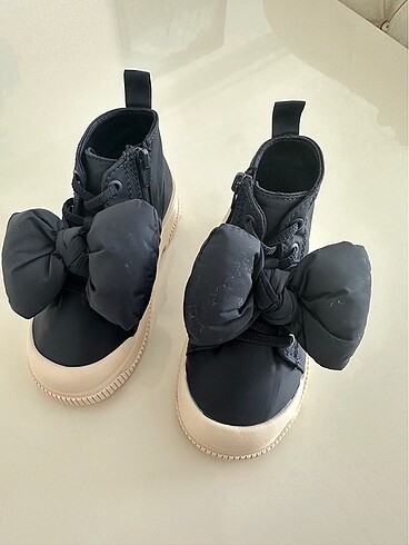 Zara kız bebek ayakkabısı