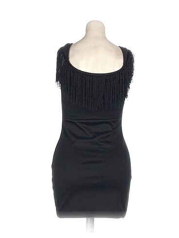 l Beden PreLoved Kısa Elbise %70 İndirimli.