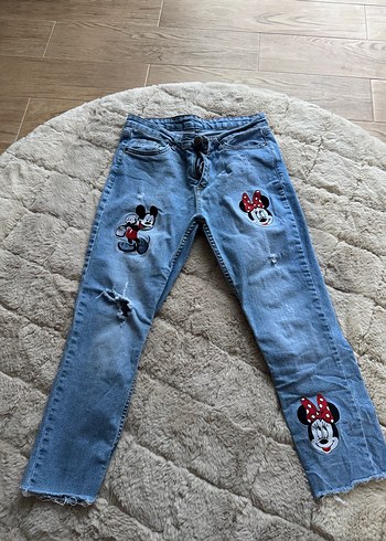Nakışlı Düğmeli Mavi Denim Kadın Kot Pantolon
