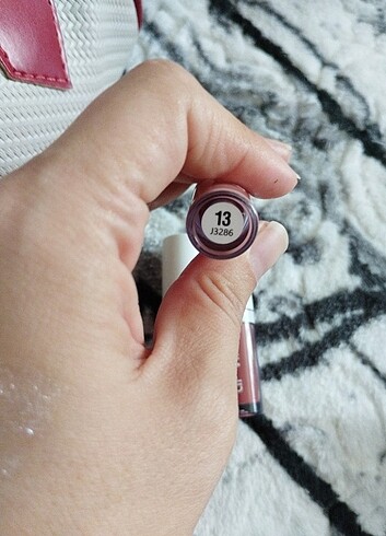 Beden Beaulis lip vinly