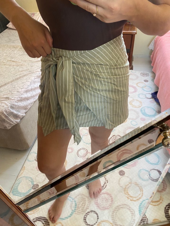 Gri Çizgili Drapeli Mini Etek - Görsel 5