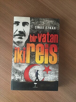 Bir Vatan İki Reis - Çınar Özkan