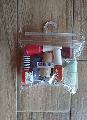 Flormar 9 adet oje 