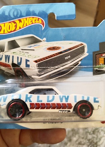 Hot Wheels Hot Wheels Beyaz '67 Camaro model araba 2021 case