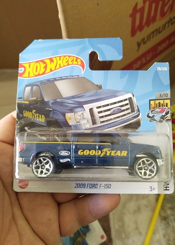 2009 Ford F-150 Hot Wheels model araba 2022 case