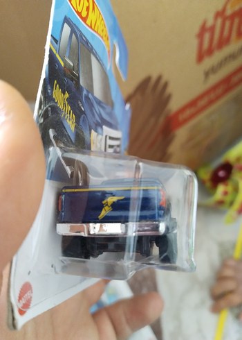 xs Beden mavi Renk 2009 Ford F-150 Hot Wheels model araba 2022 case